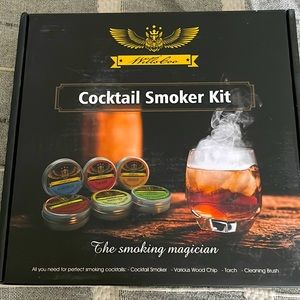 Cocktail Smoker Kit with 6 varieties of wood chips.